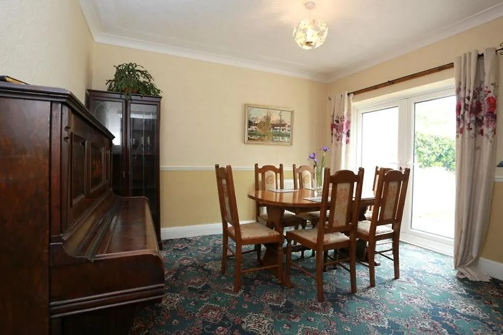 Bournemouth Holiday Home-1